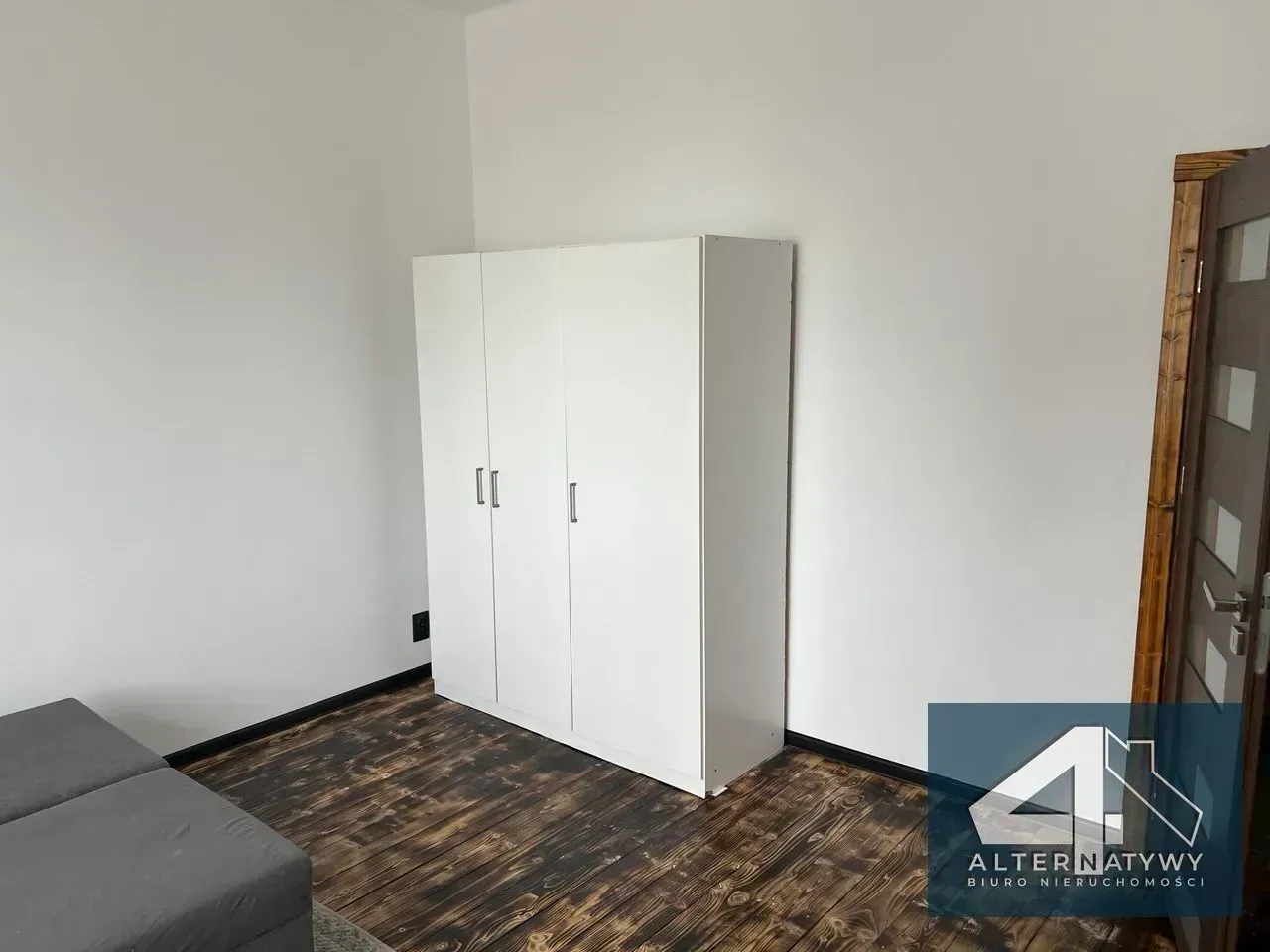 Dom  z dużym potencjałem biznesowym 5pokoje 13