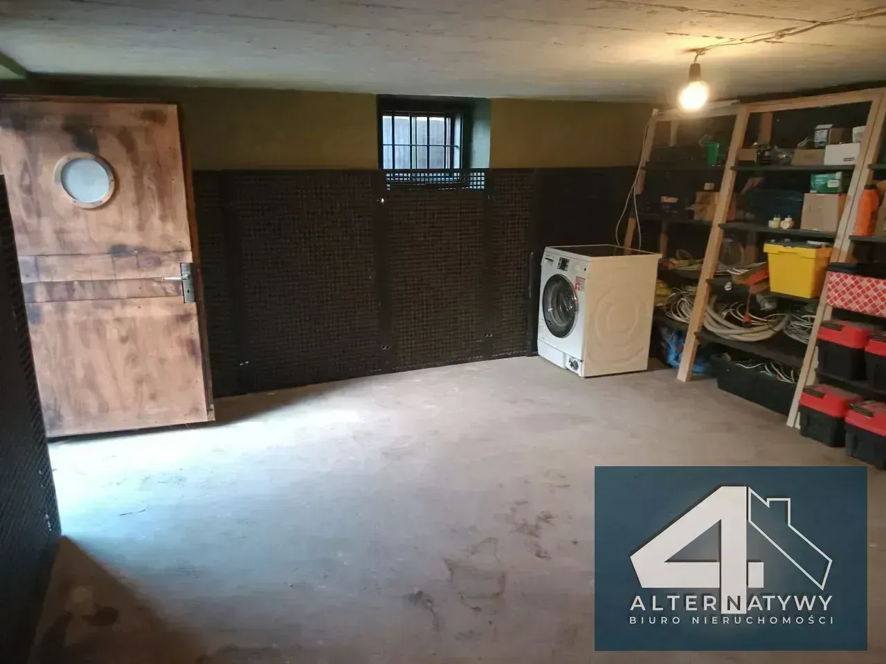 Dom  z dużym potencjałem biznesowym 5pokoje 21