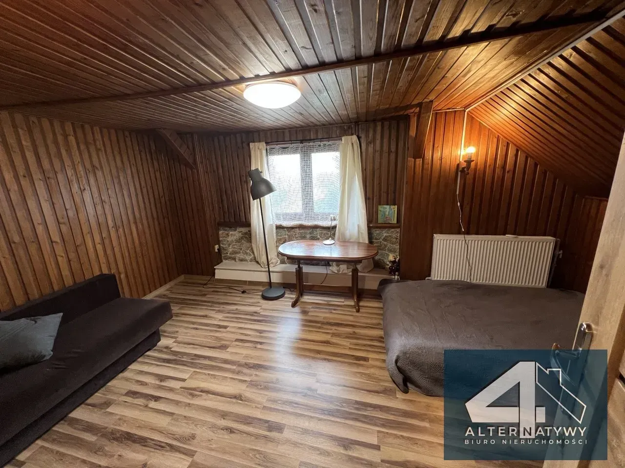 Dom  z dużym potencjałem biznesowym 5pokoje 35