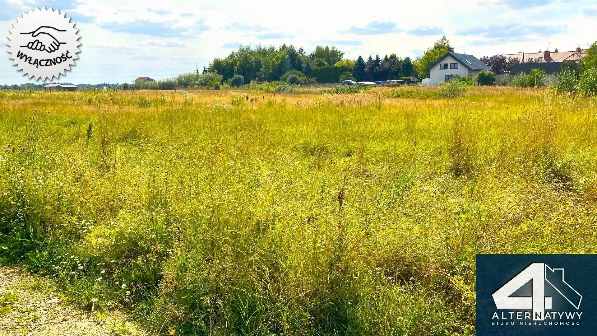 Atrakcyjna działka w otoczeniu lasów i stajni 3