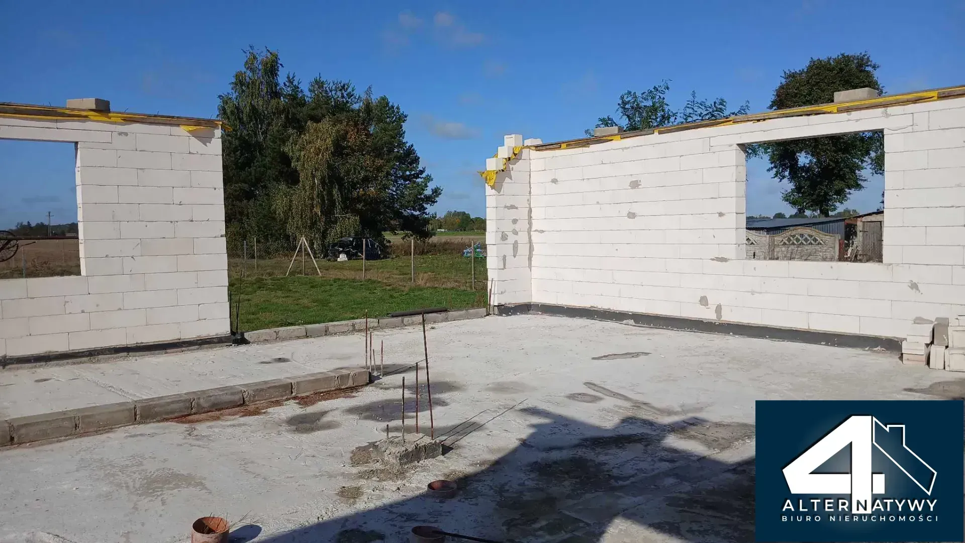 Rozpoczęta budowa domu koło Ozorkowa 1