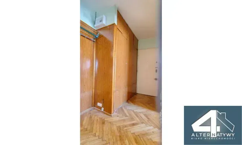 M4 w zielonej okolicy las i jezioro tuż obok 8