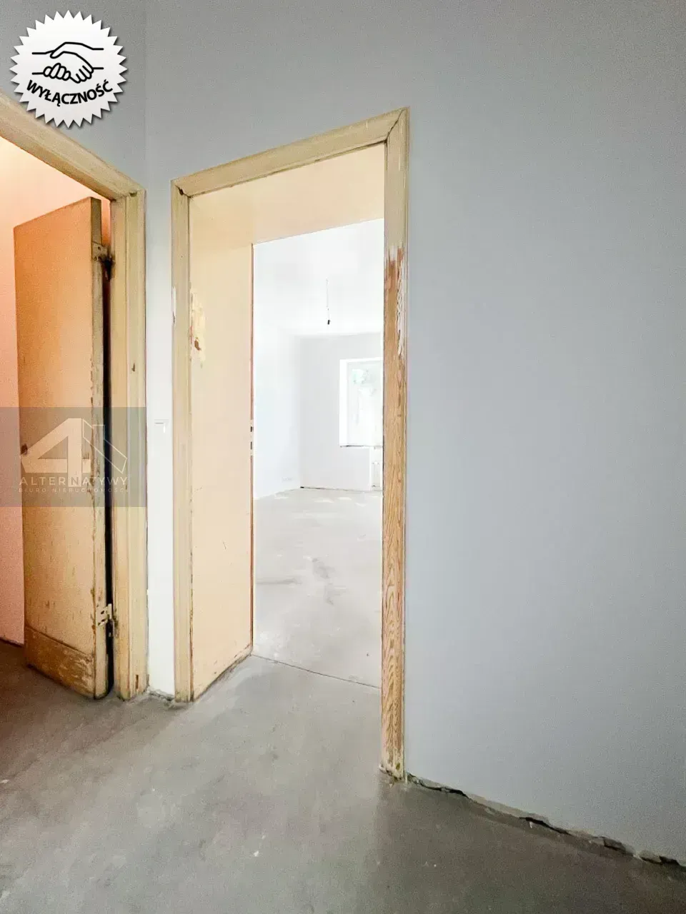 Blisko uczelni, przy Politechnice, do adaptacji 12