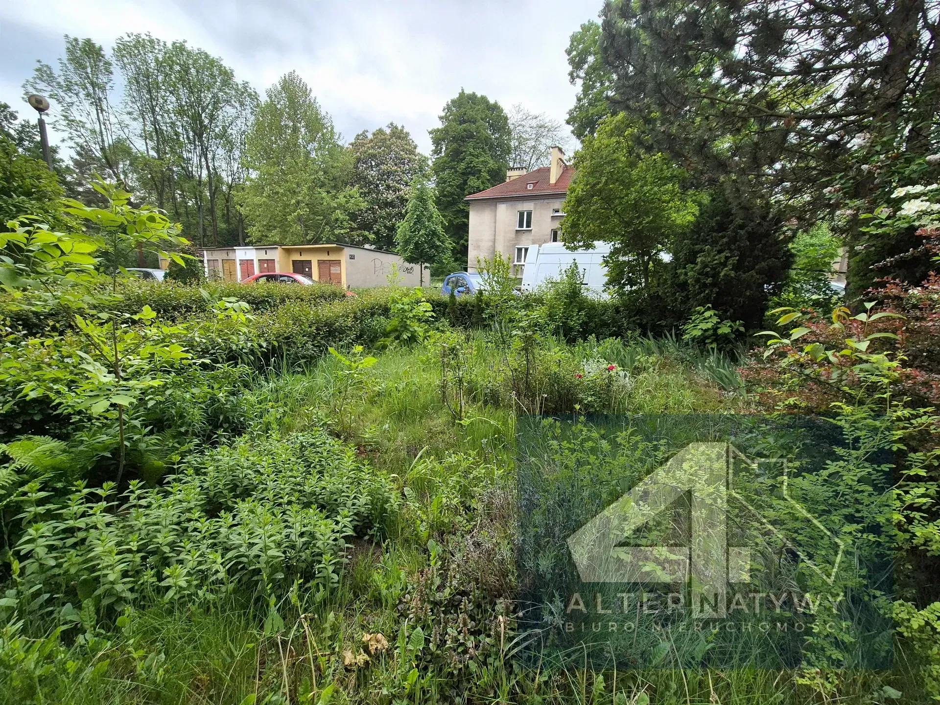 Ustawne i wygodne mieszkanie z ogrodem 11