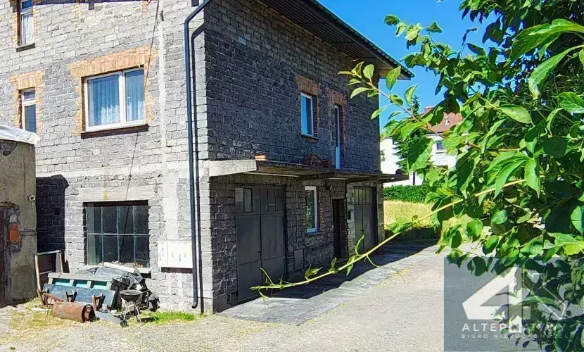 Dom + 2 duże garaże idealne pod firmę! 18