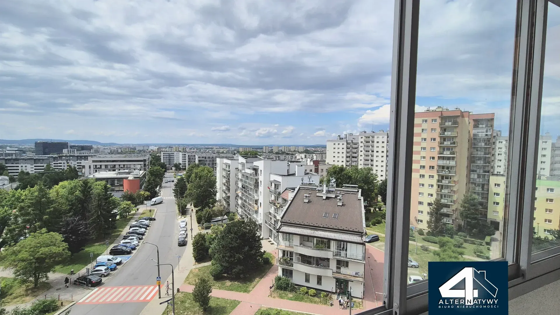 Mieszkanie z loggią i pięknym widokiem 5