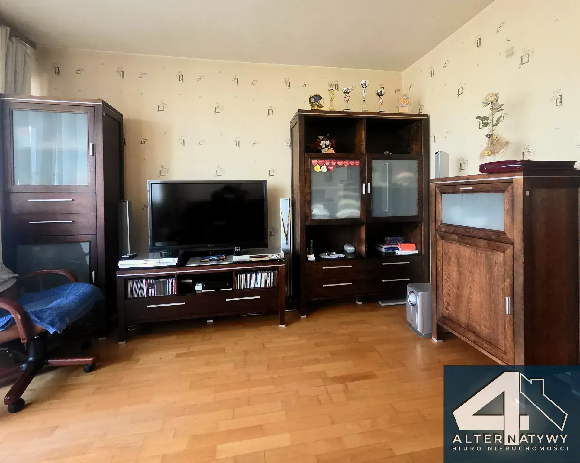 2 pokojowe z osobną kuchnią i balkonem 1