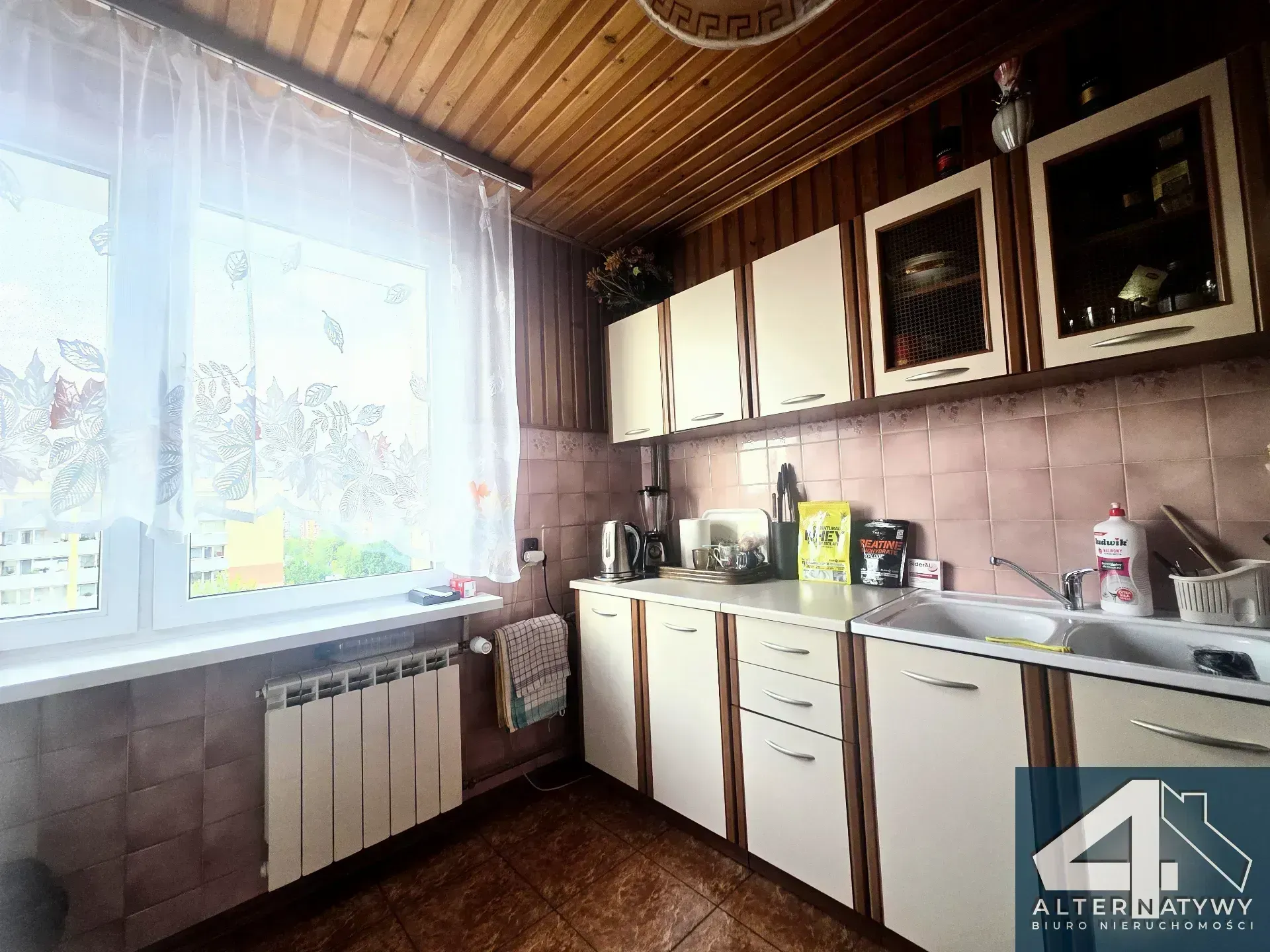 2 pokojowe z osobną kuchnią i balkonem 4