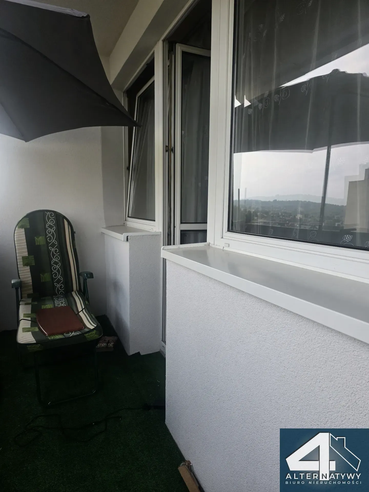 2 pokojowe z osobną kuchnią i balkonem 9