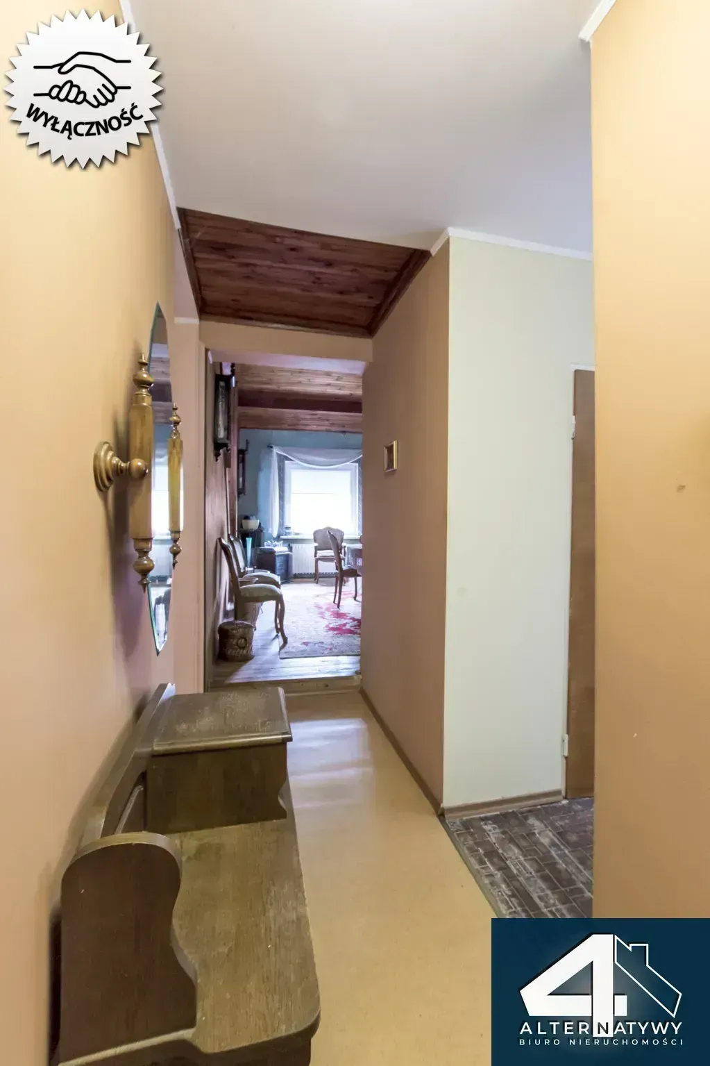 Duży dom dla 2 rodzin z ogromnym potencjałem! 14