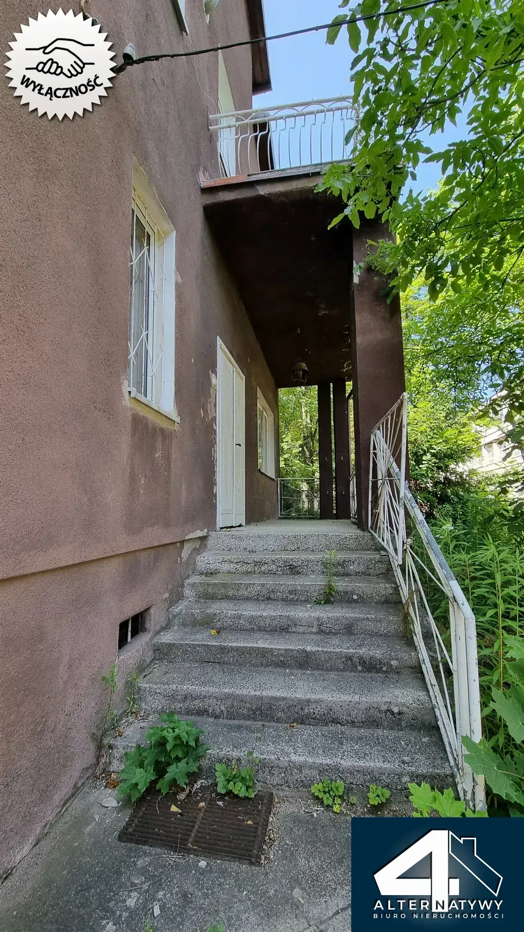 Duży dom dla 2 rodzin z ogromnym potencjałem! 27