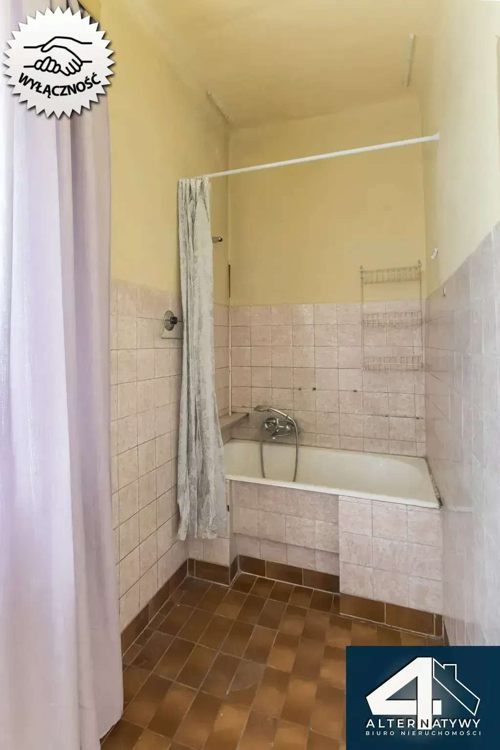 Duży dom dla 2 rodzin z ogromnym potencjałem! 24