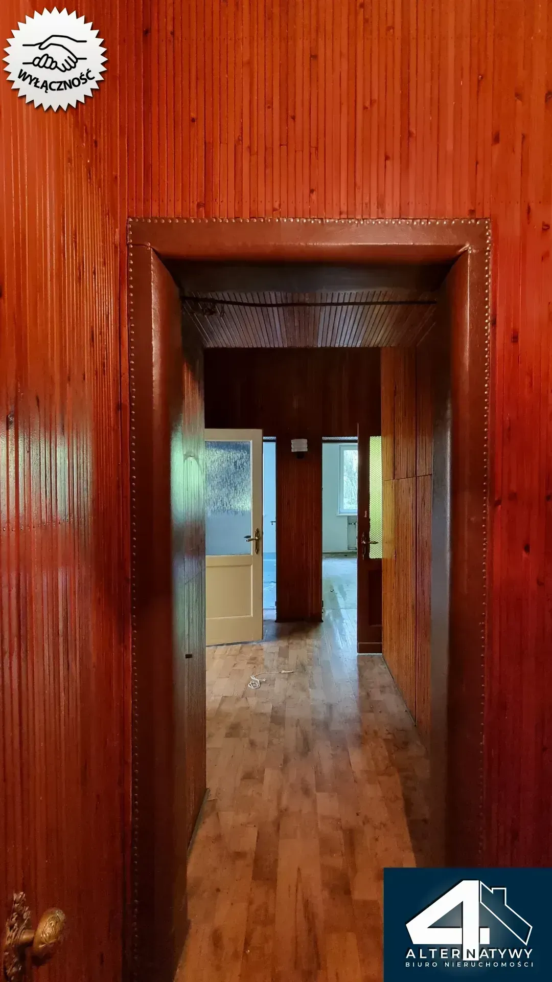 Duży dom dla 2 rodzin z ogromnym potencjałem! 27