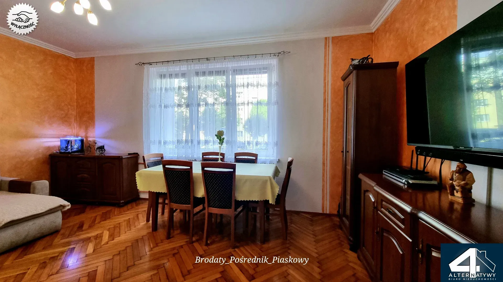 Przestronne mieszkanie na parterze. 5