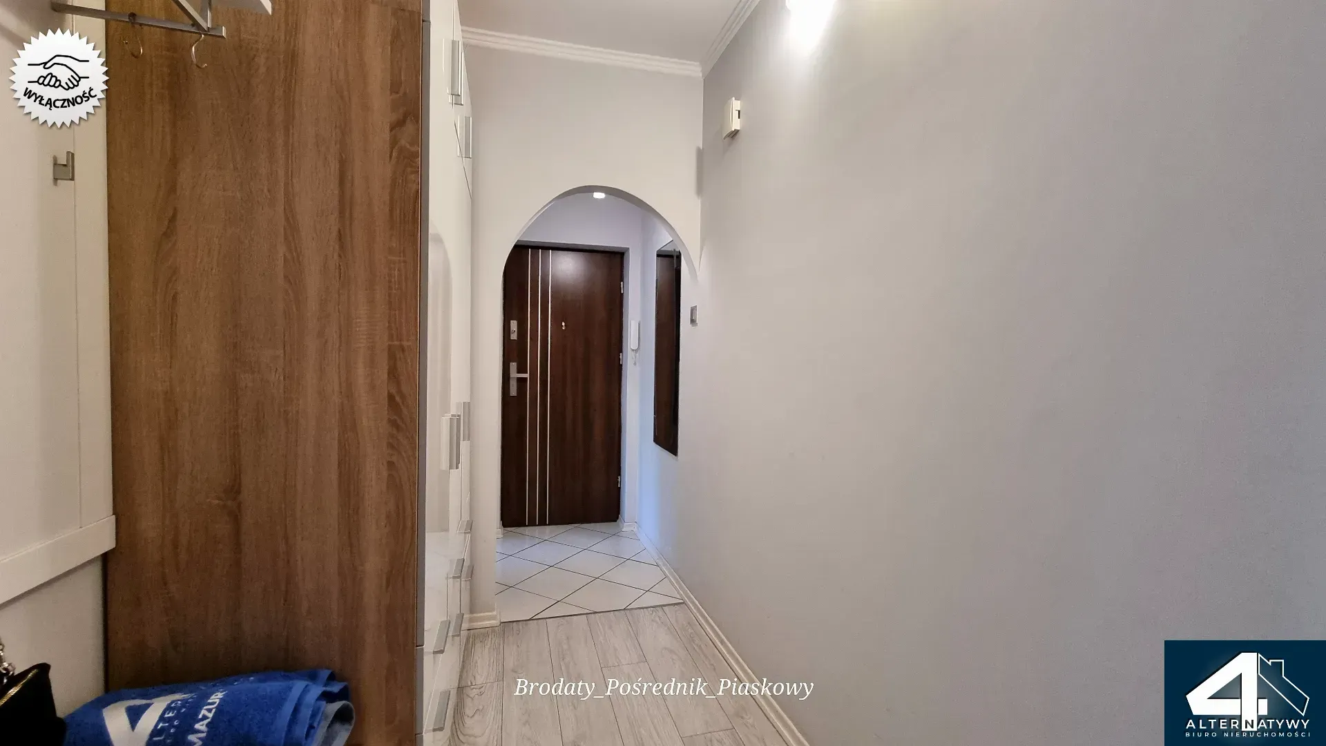 Przestronne mieszkanie na parterze. 10