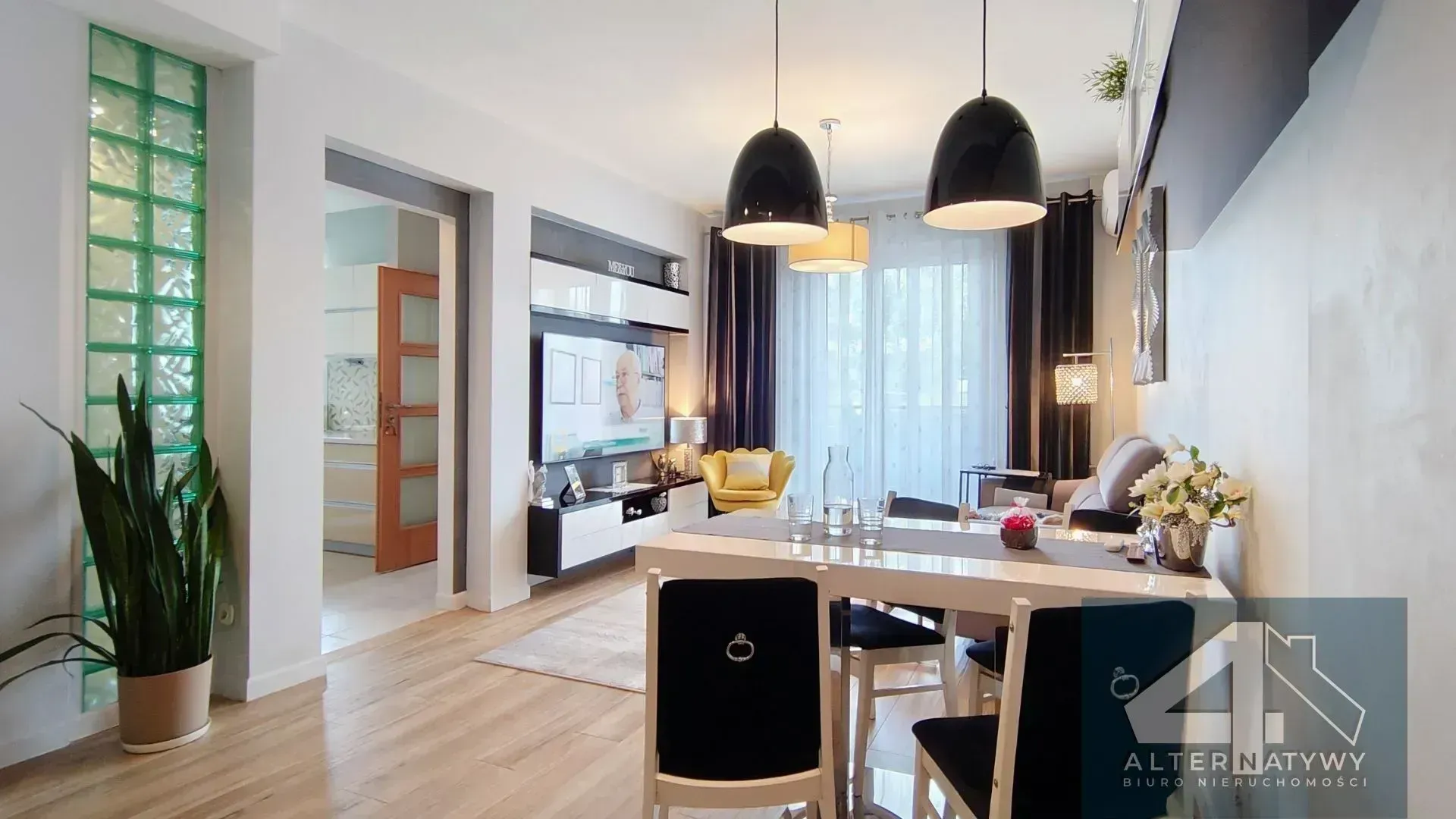 Wchodzisz i mieszkasz! Gotowe M4 z balkonem 4