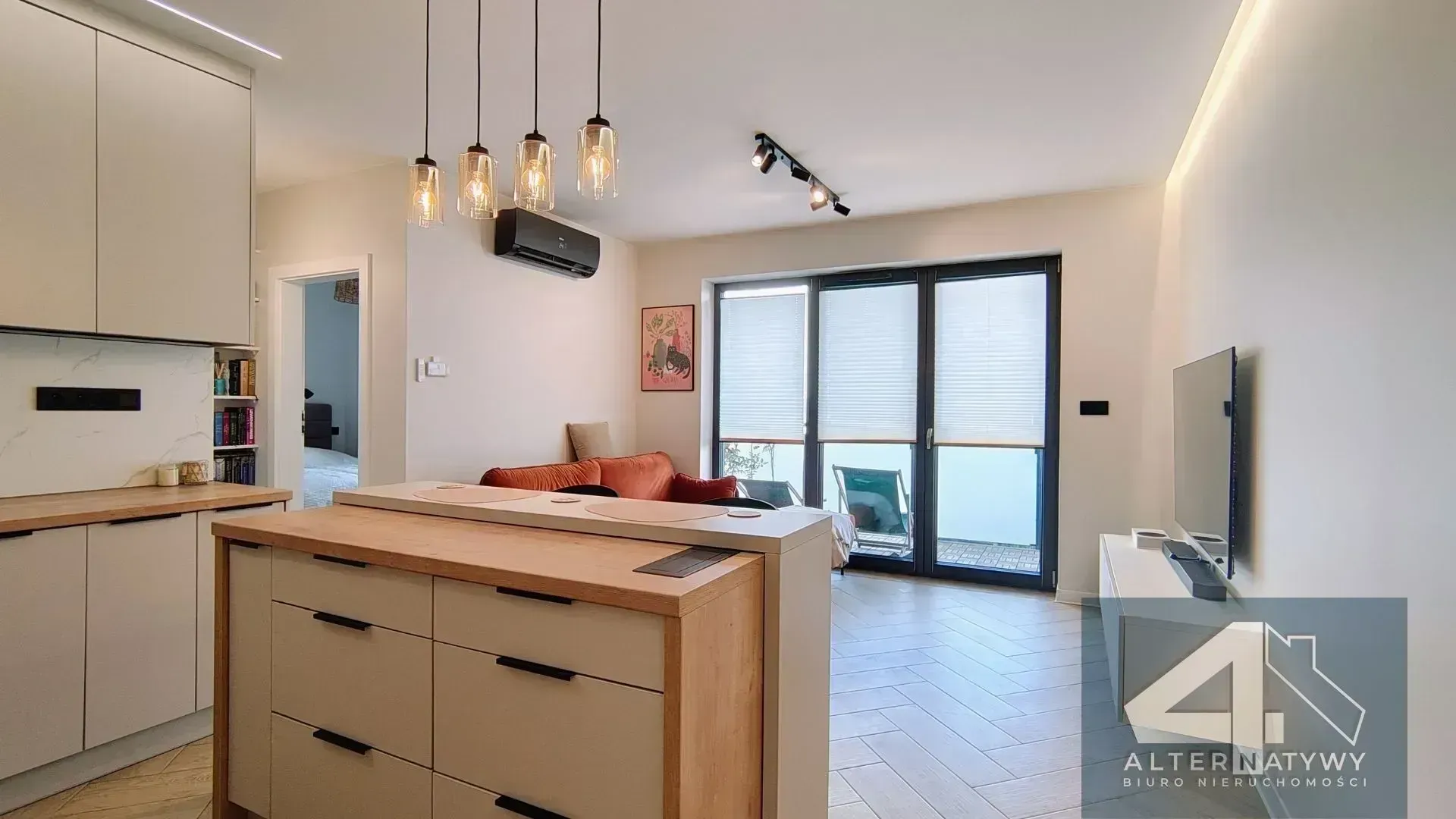 M3 z Ogrodem w Centrum! Nowoczesne i Wyposażone! 4