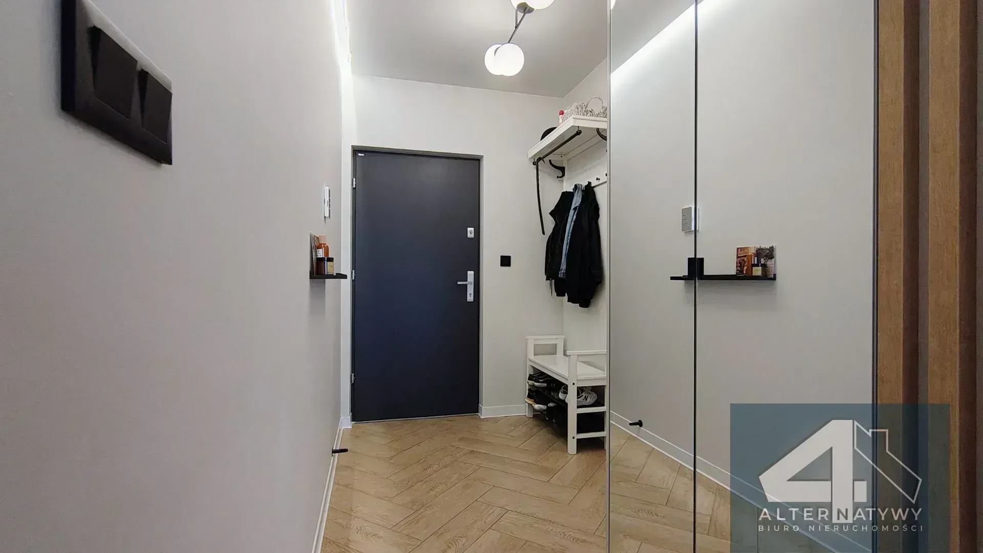 M3 z Ogrodem w Centrum! Nowoczesne i Wyposażone! 11