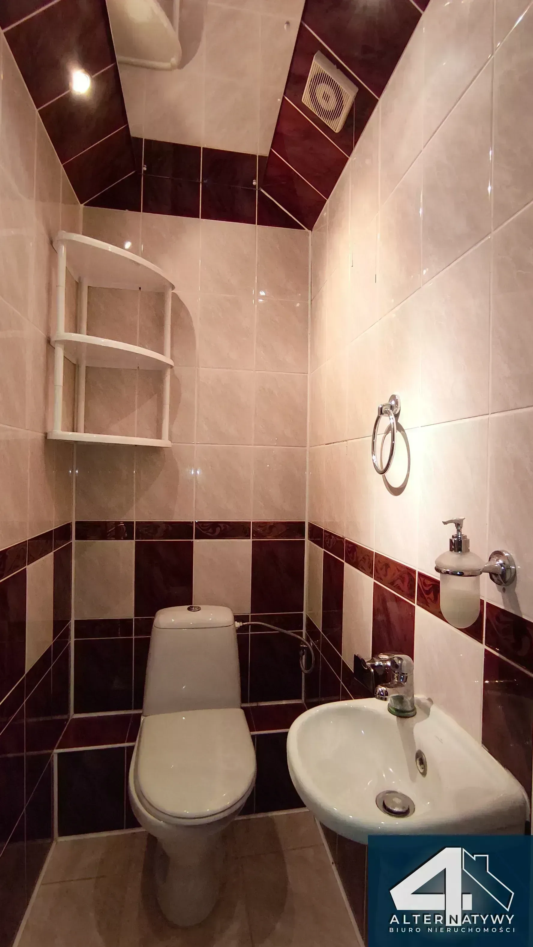 Pełny rozkład, garderoba, osobne WC 8