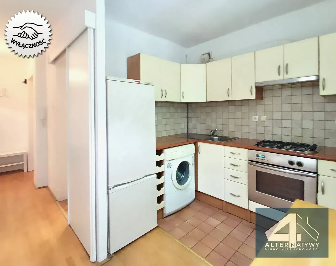 Okęcie - małe mieszkanko osobna kuchnia 2