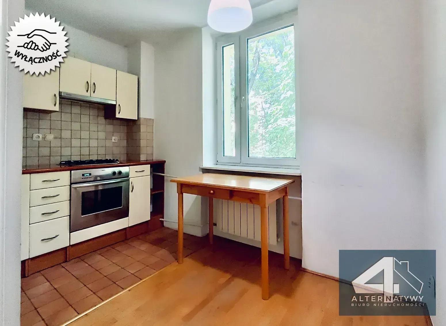 Okęcie - małe mieszkanko osobna kuchnia 3