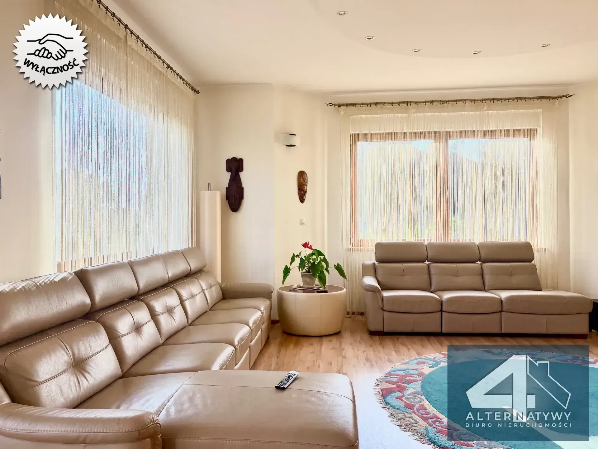 Indywidualny projekt, przestronny dom 8