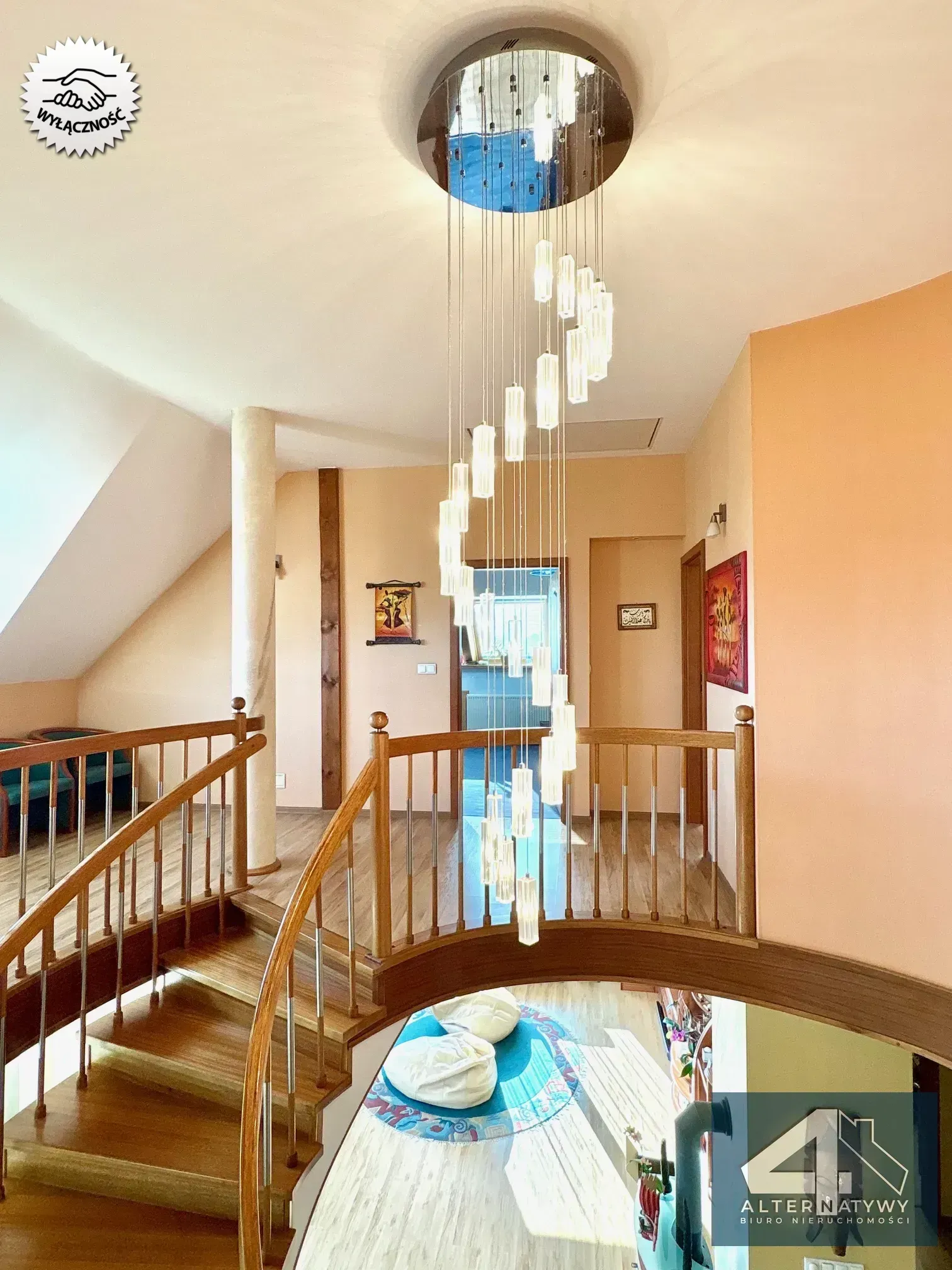 Indywidualny projekt, przestronny dom 15