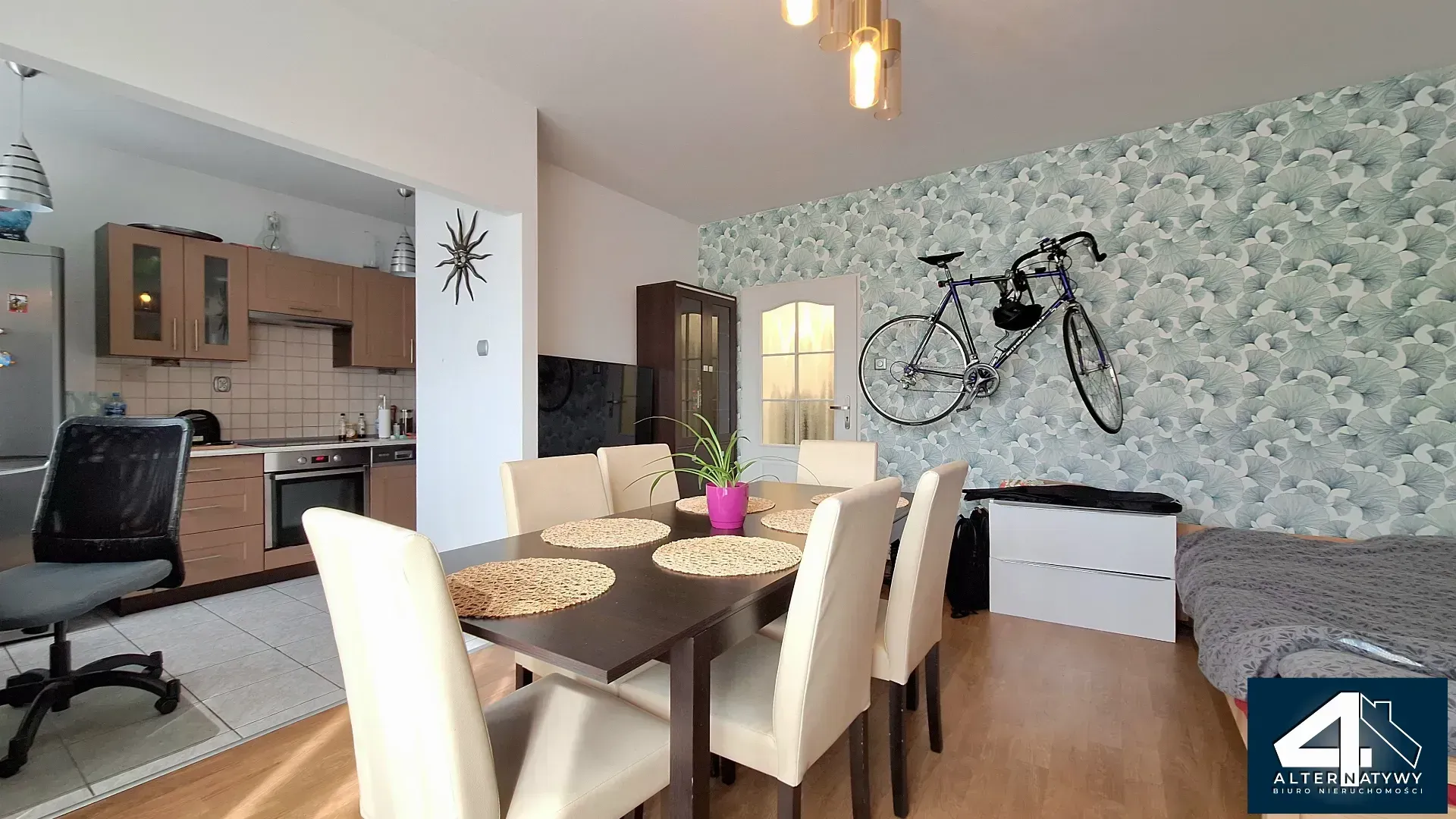 Kurdwanów, 1 pokój z potencjałem, balkon 3