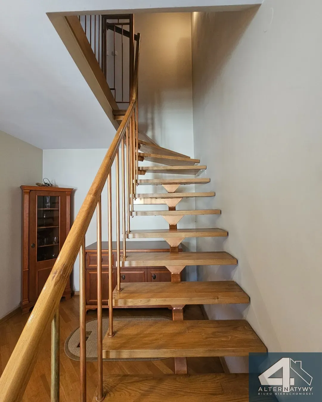 Apartament z dwoma łazienkami i dużym balkonem 8