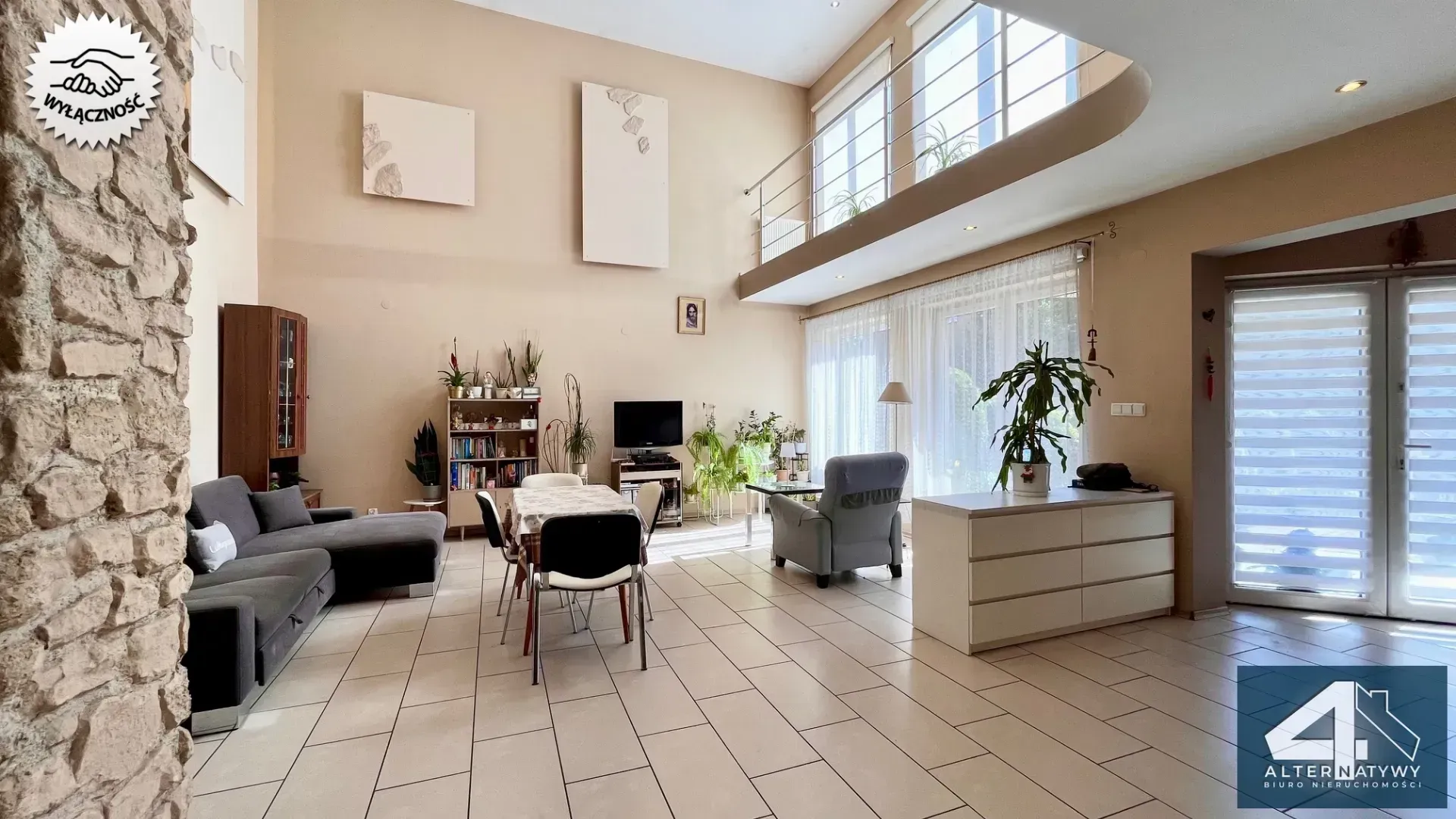 Wielopokoleniowy dom 250 m z potencjałem 2