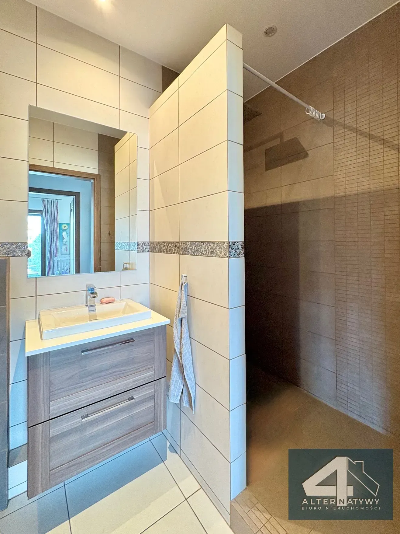 Nowoczesne mieszkanie, zielone otoczenie 13