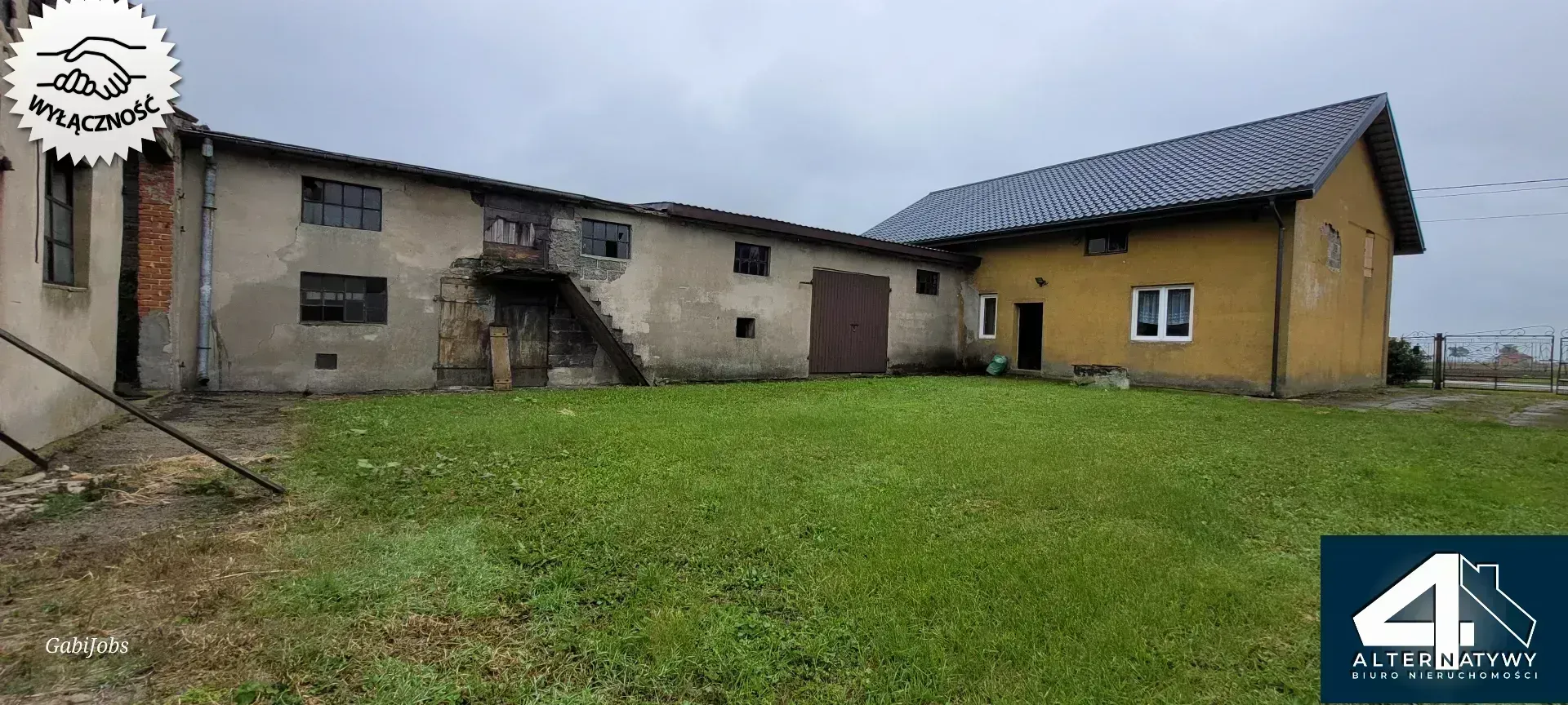 Dom na wsi szuka nabywcy. 17