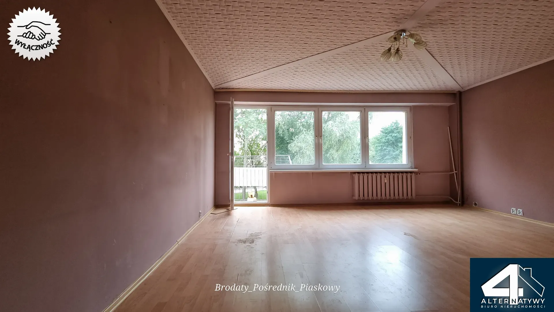 Przestronne M4 do remontu. 2