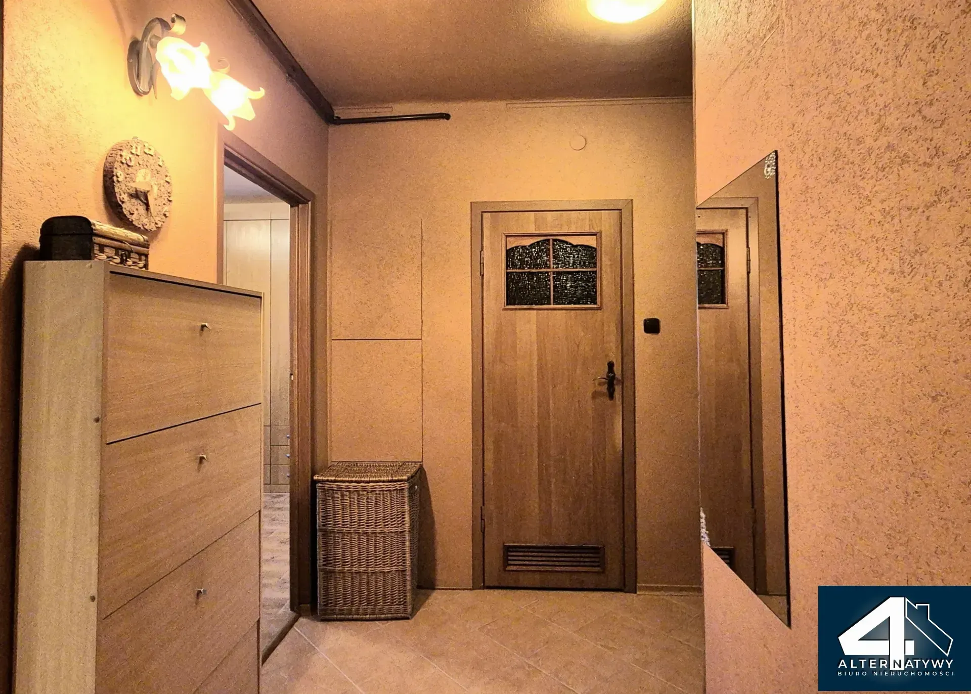 Wygodne i urządzone mieszkanie 8