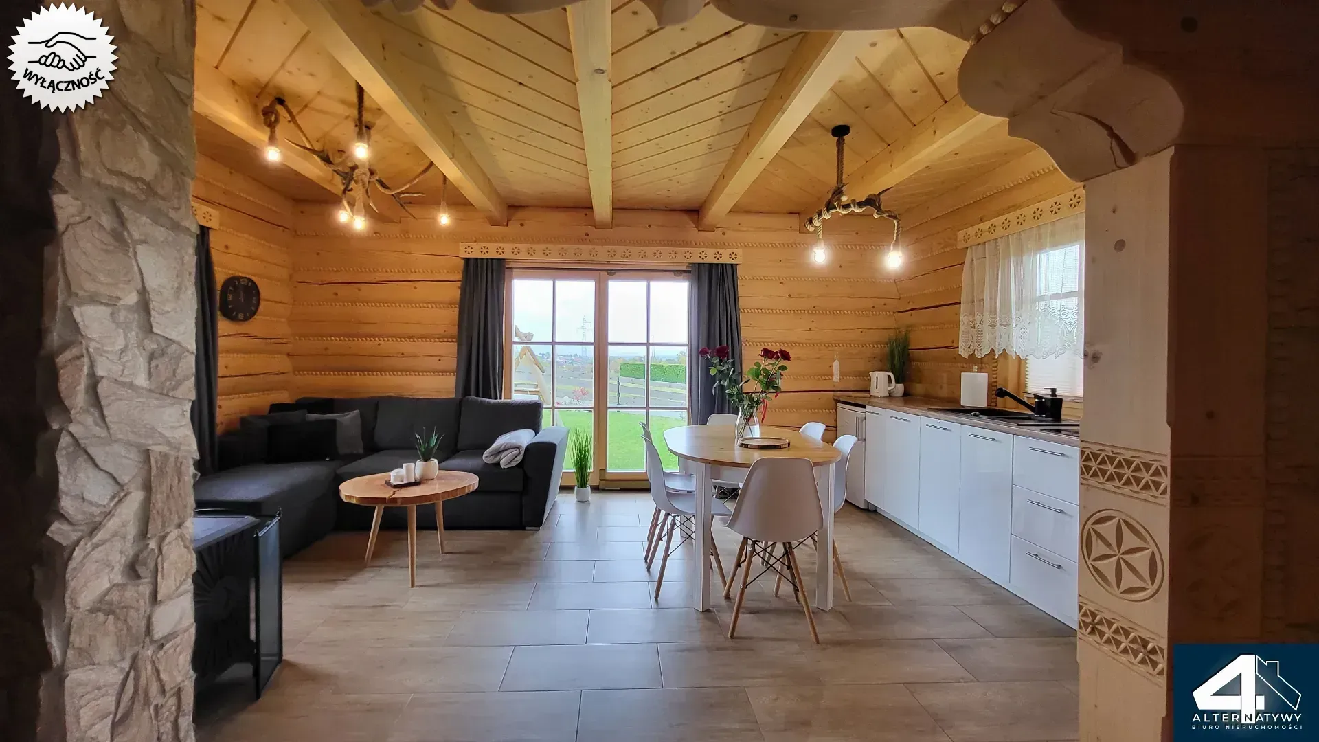 Dom z bala w Beskidach 6