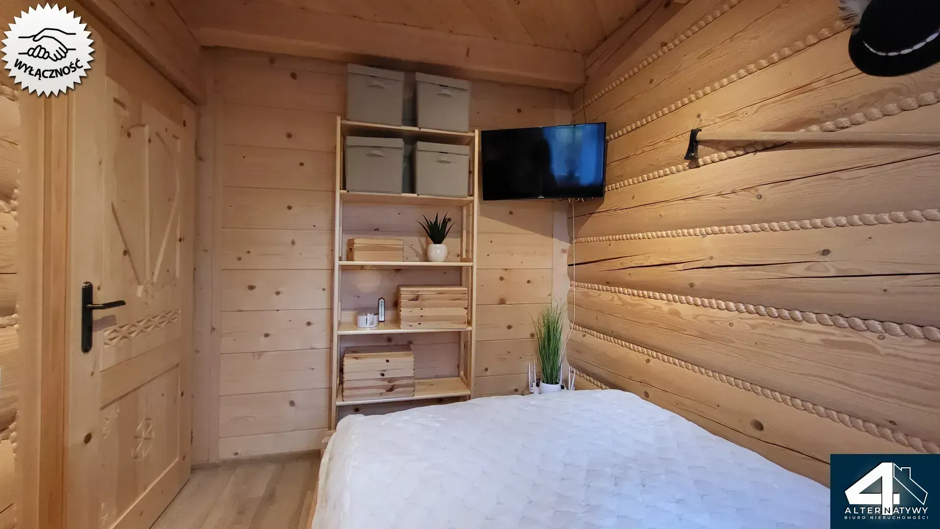 Dom z bala w Beskidach 17