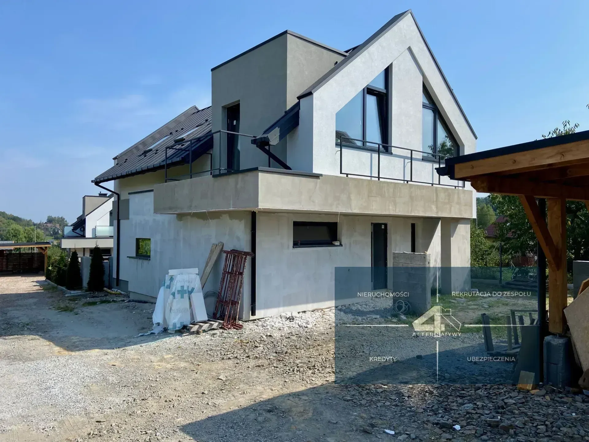 Dom w dobrej lokalizacji -stan deweloperski plus! 2