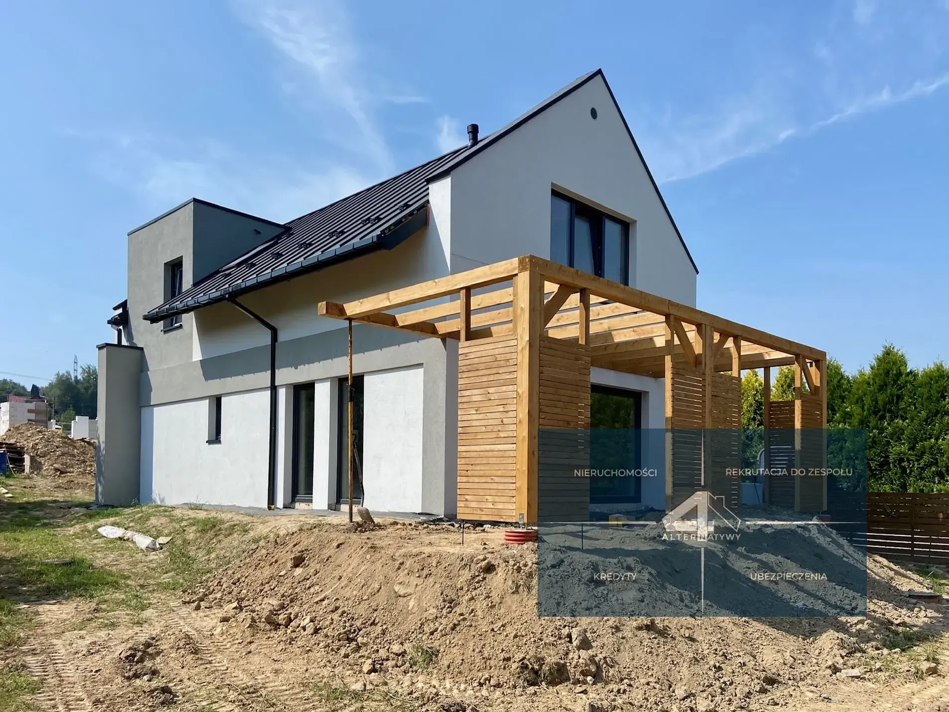 Dom w dobrej lokalizacji -stan deweloperski plus! 1