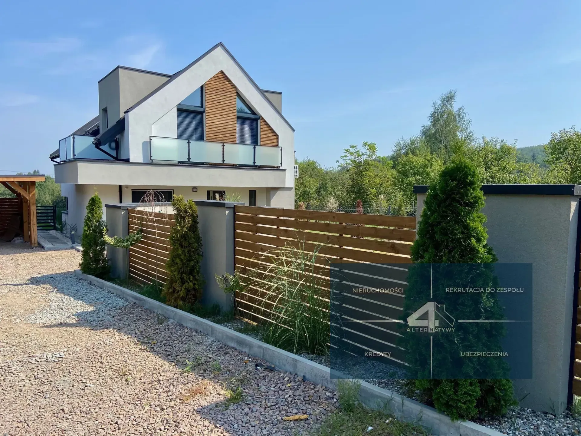 Dom w dobrej lokalizacji -stan deweloperski plus! 2