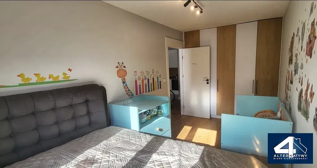 Praktyczne 44 M2 - świetna lokalizacja + kolej 4