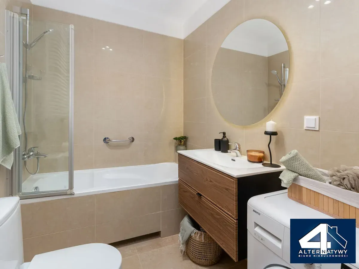 Urocza kawalerka 30,3 m2 w zaciszu, winda 8