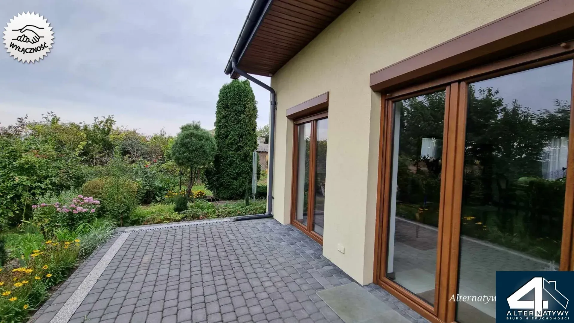 Nowy, komfortowy dom w Konarzewie 11