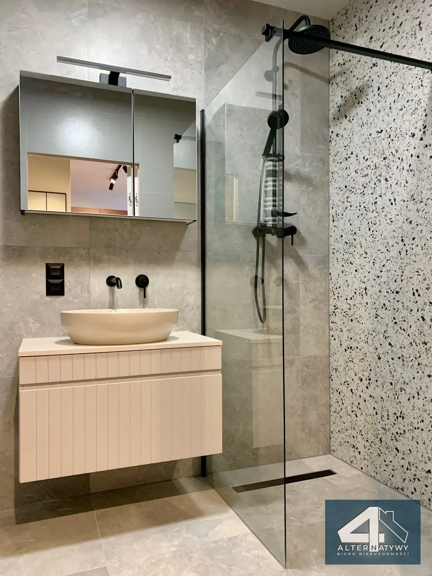 Trzy pokoje między centrum a zielenią 6