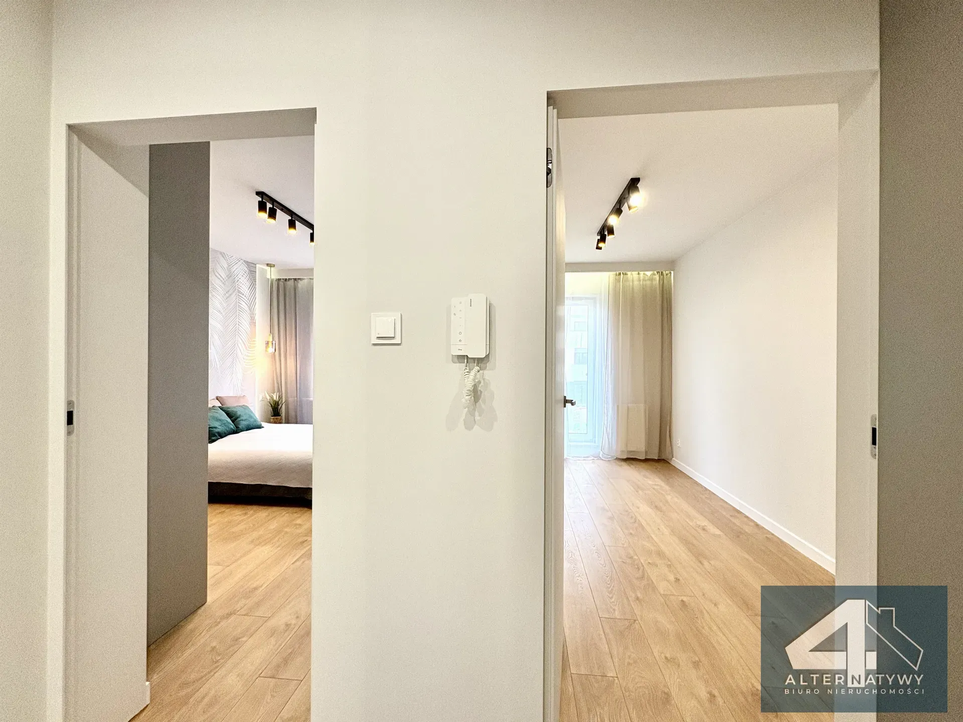 Trzy pokoje między centrum a zielenią 9