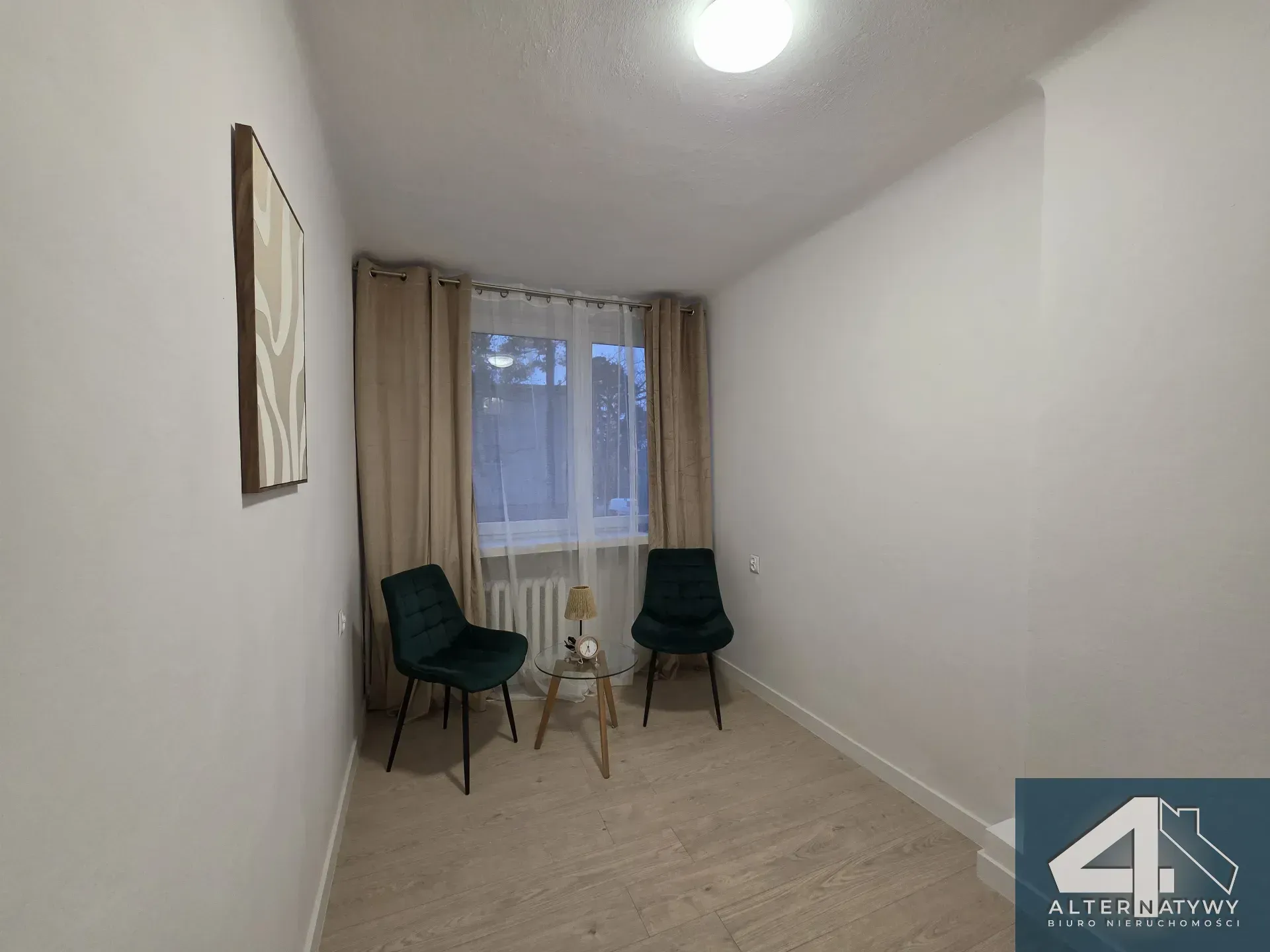 Przestronne mieszkanie w samym cetrum Otwocka. 3