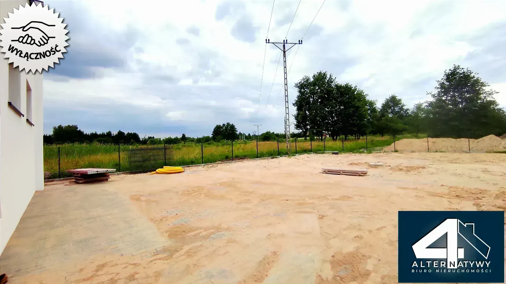 Warsztat samochodowy-wysokość  7m. Dobra cena! 5