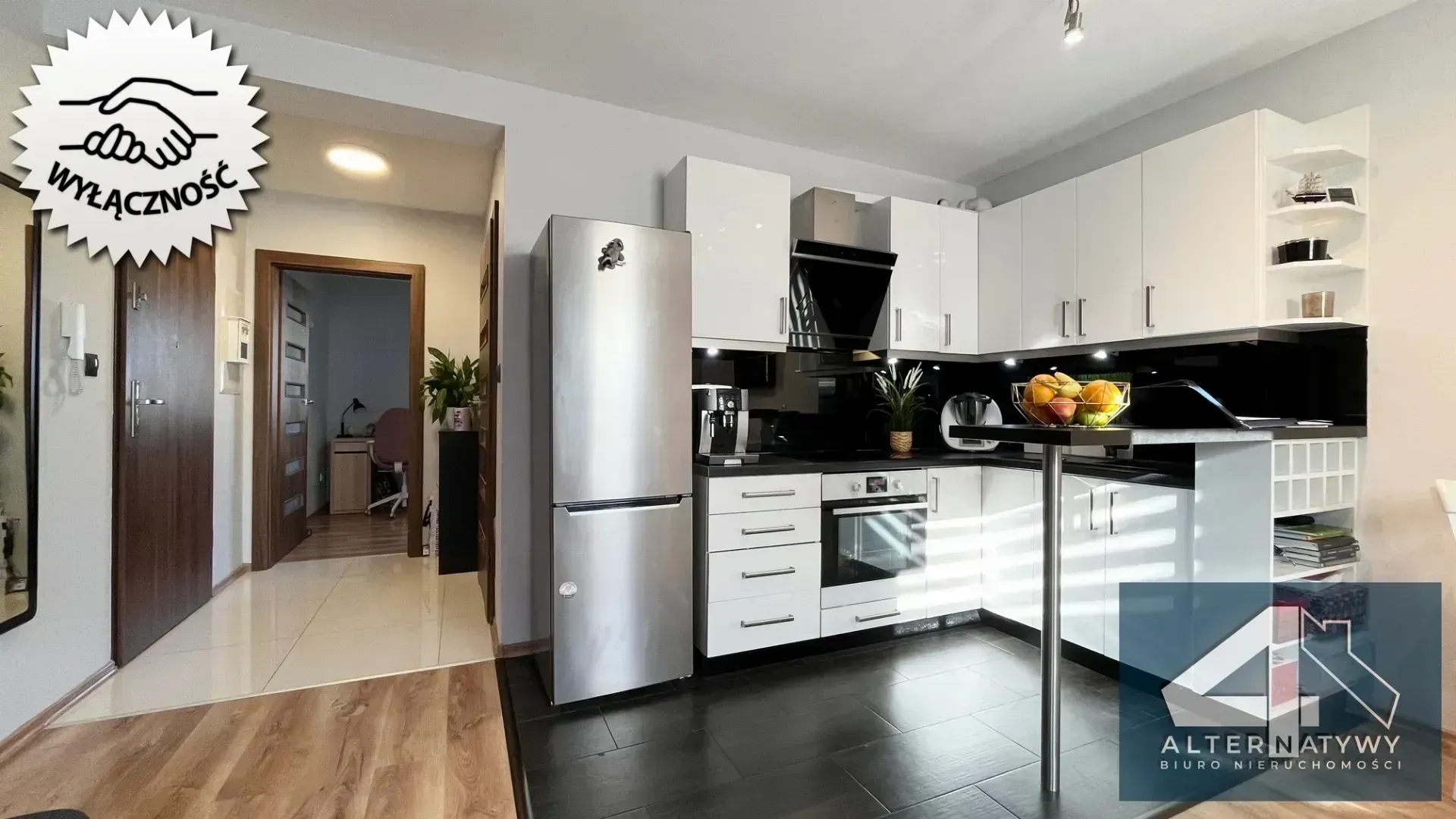 Urządzone i wyposażone mieszkanie z balkonem 4