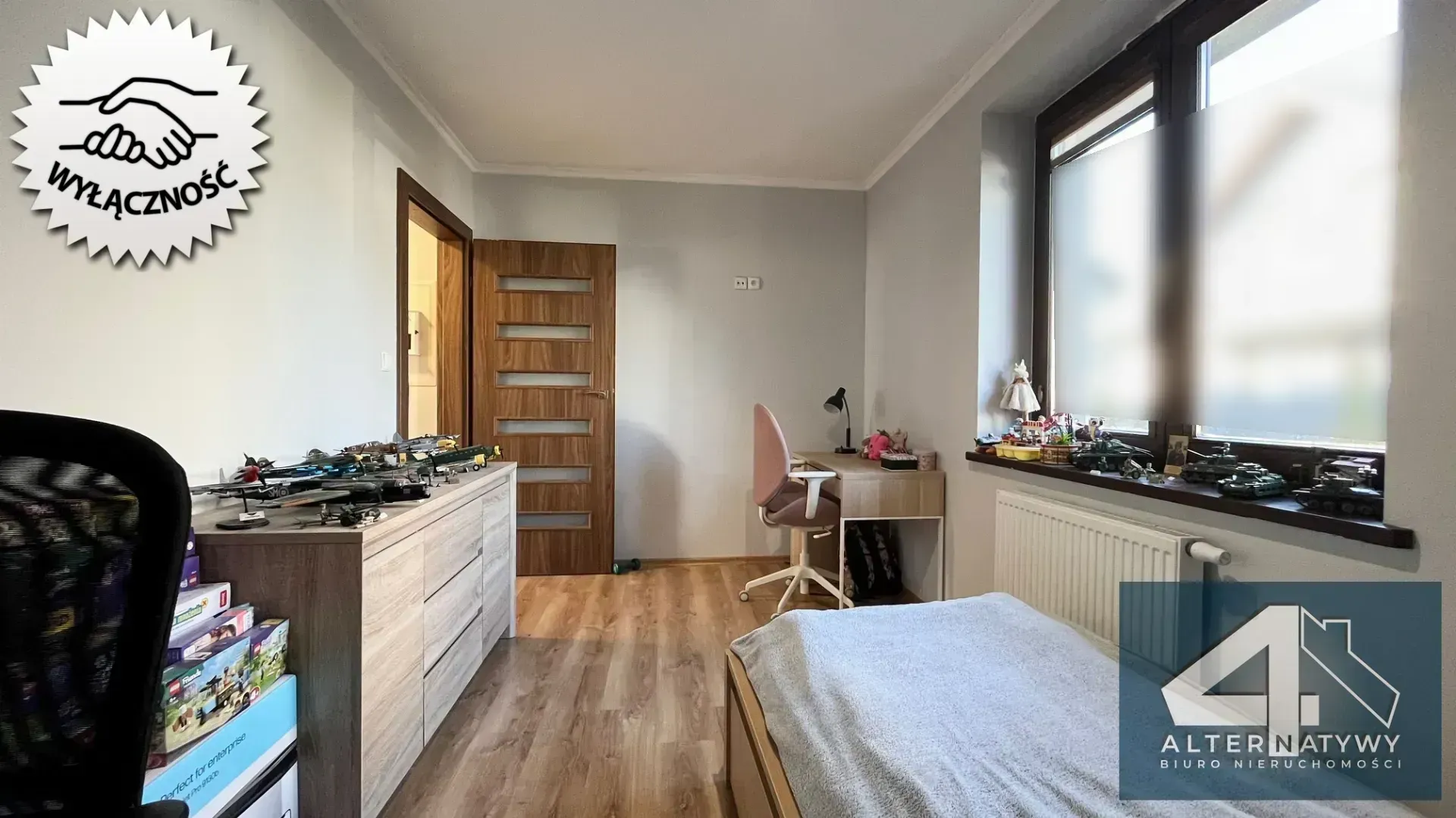 Urządzone i wyposażone mieszkanie z balkonem 13