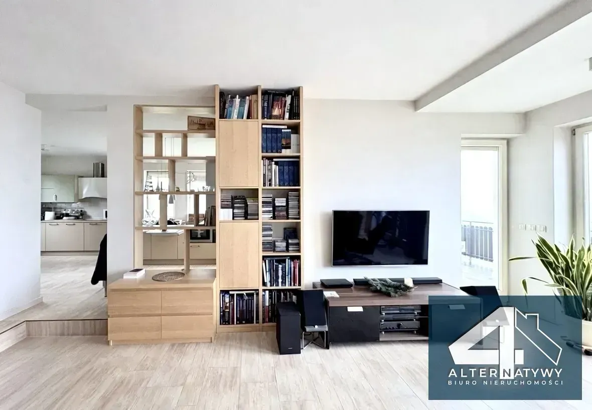 Funkcjonalny dom wolnostojący, widokowa działka 10