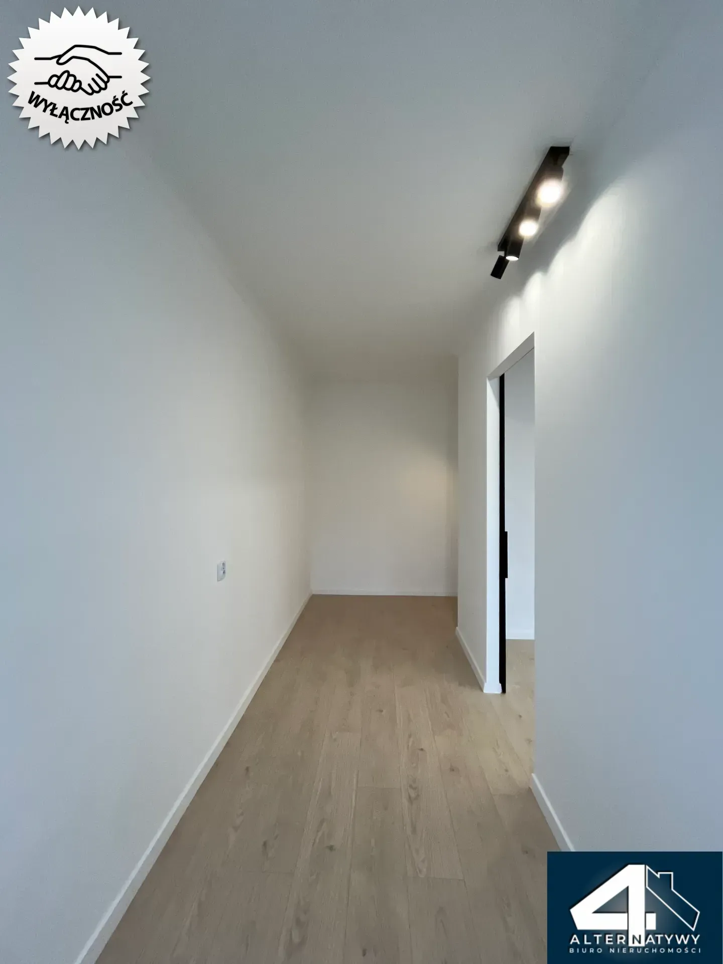 Komfortowa kawalerka. 5